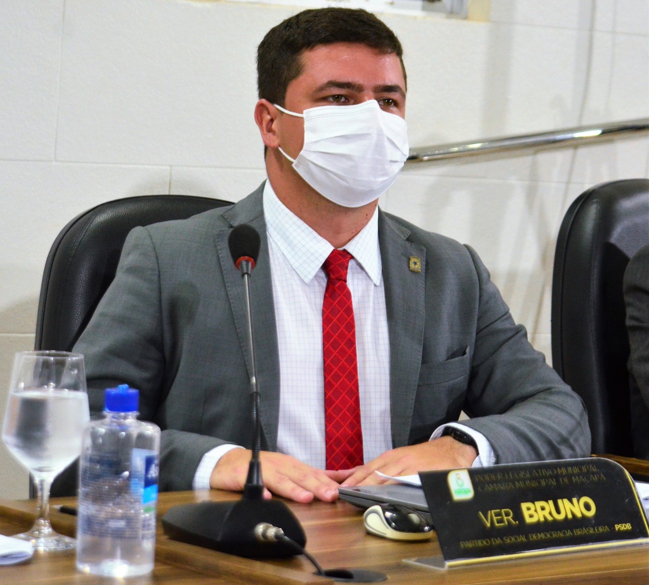 Vereador Bruno Santos busca solução para problema de escuridão nos Bairros Congós e Pedrinhas