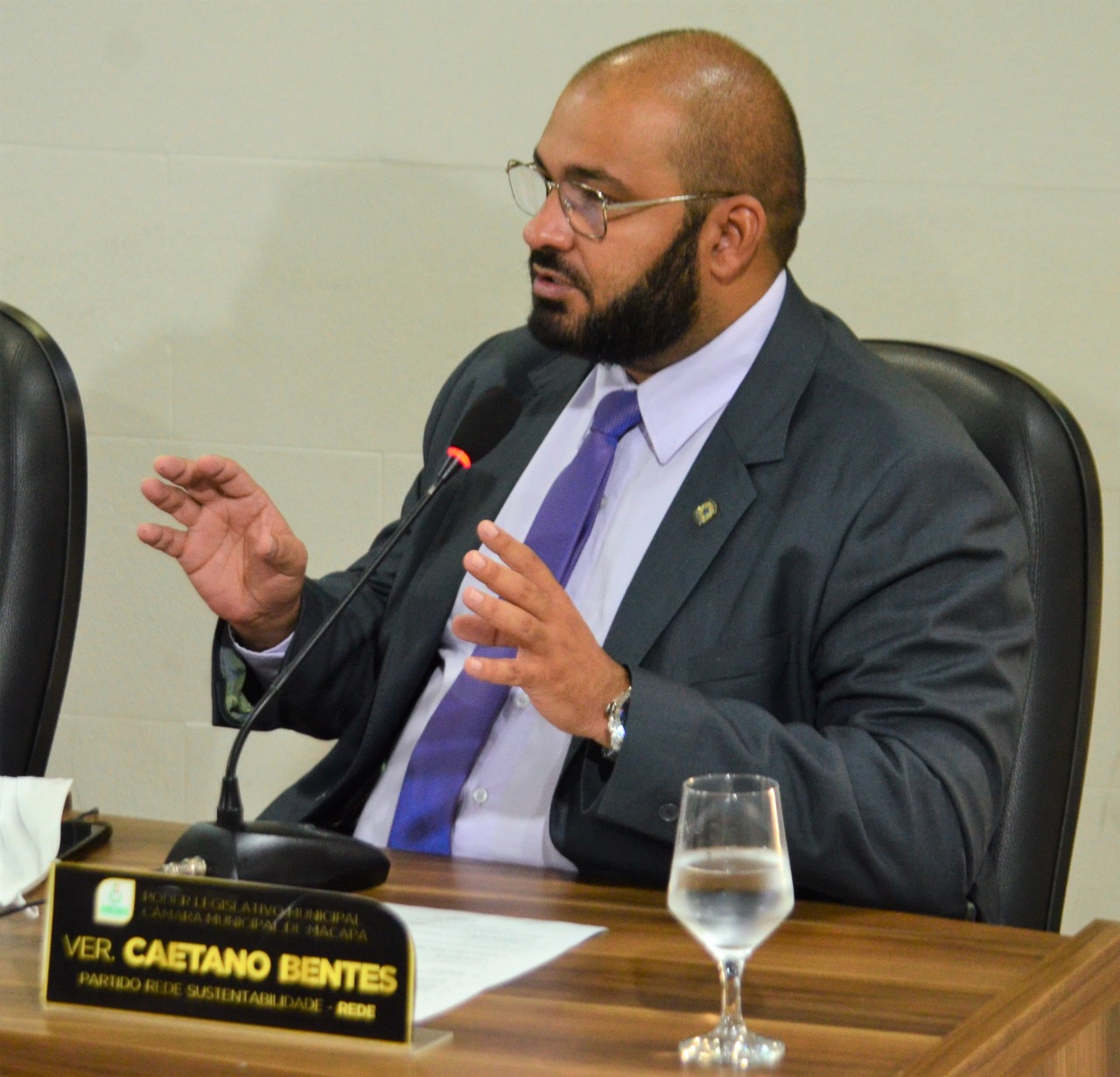 Vereador Caetano Bentes reivindica pavimentação asfáltica para quatro bairros da capital