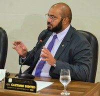 Vereador Caetano Bentes reivindica pavimentação asfáltica para quatro bairros da capital
