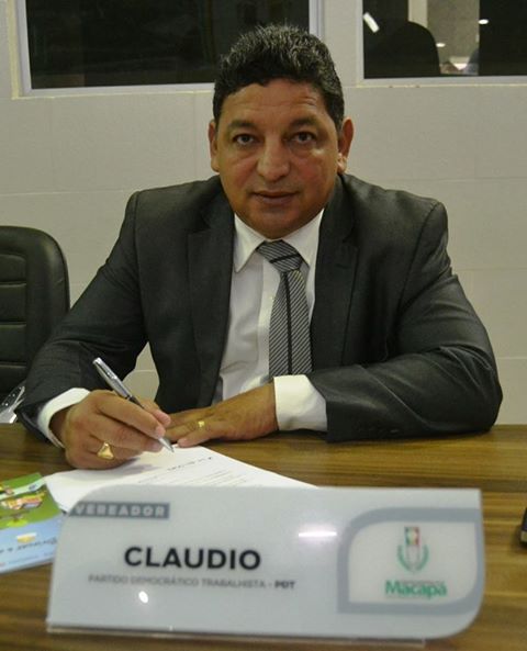 Vereador Cláudio intervém por moradores de Macapá