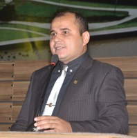 Vereador consegue aprovar pacote de requerimentos que beneficiam bairros da zona norte