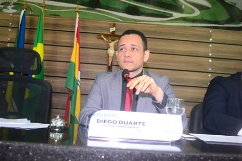 Vereador Diego Duarte solicita serviços de capina, limpeza e revitalização da praça e do complexo da Fazendinha.