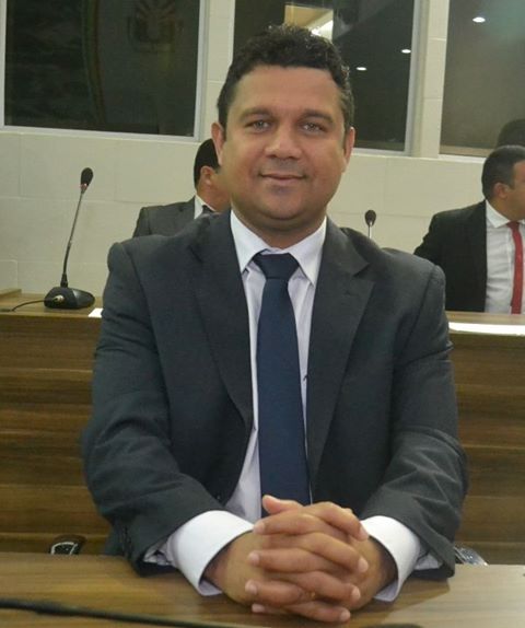 Vereador Diogo Senior requer melhorias em avenidas de Macapá