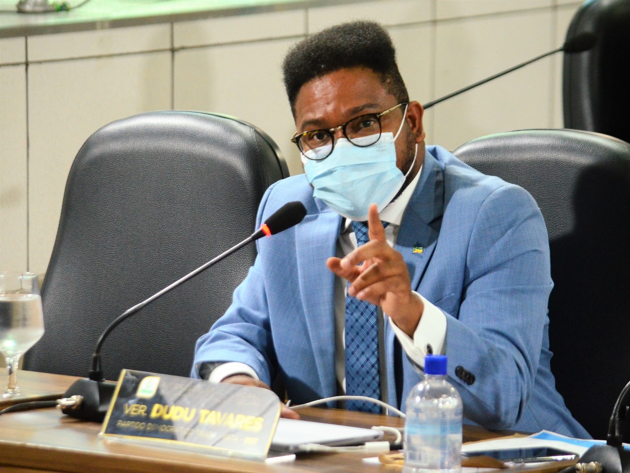 Vereador Dudu Tavares requer pavimentação asfáltica, limpeza e iluminação para comunidade e bairros de Macapá