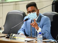 Vereador Dudu Tavares requer pavimentação asfáltica, limpeza e iluminação para comunidade e bairros de Macapá