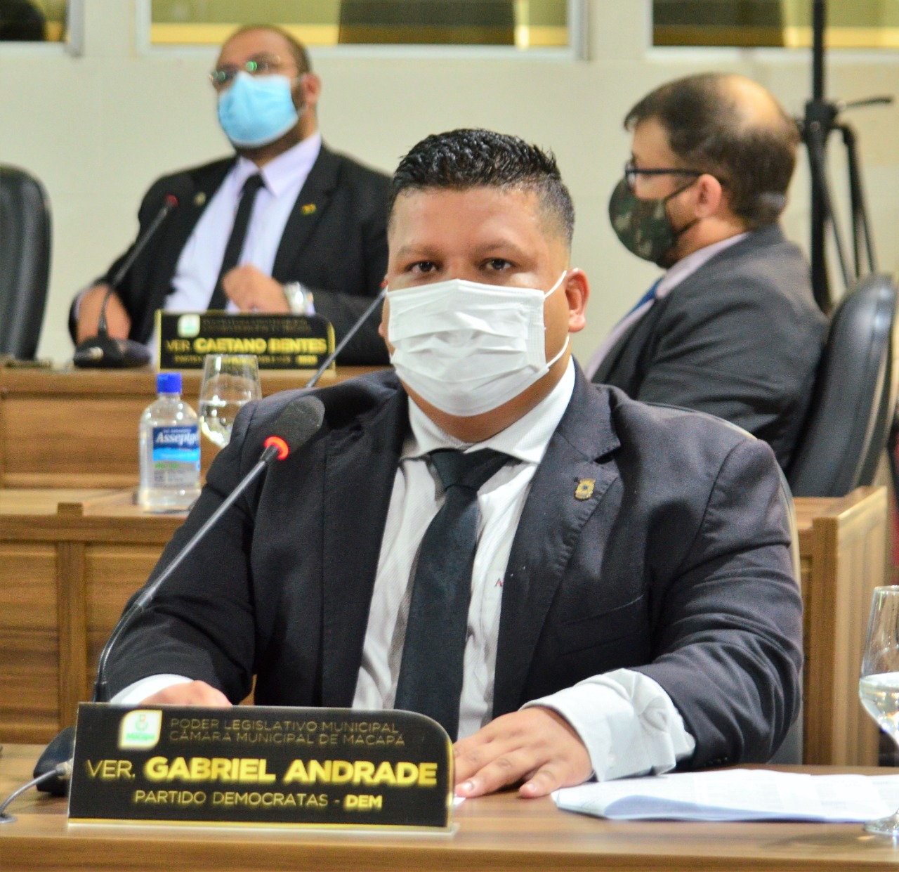 Vereador Gabriel Andrade aprova PL que institui o Maio Laranja para combater o abuso e à exploração sexual de crianças e adolescentes em Macapá