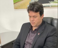 Vereador João Mendonça aponta a necessidade de asfalto em ruas dos bairros Marabaixo IV e Araxá