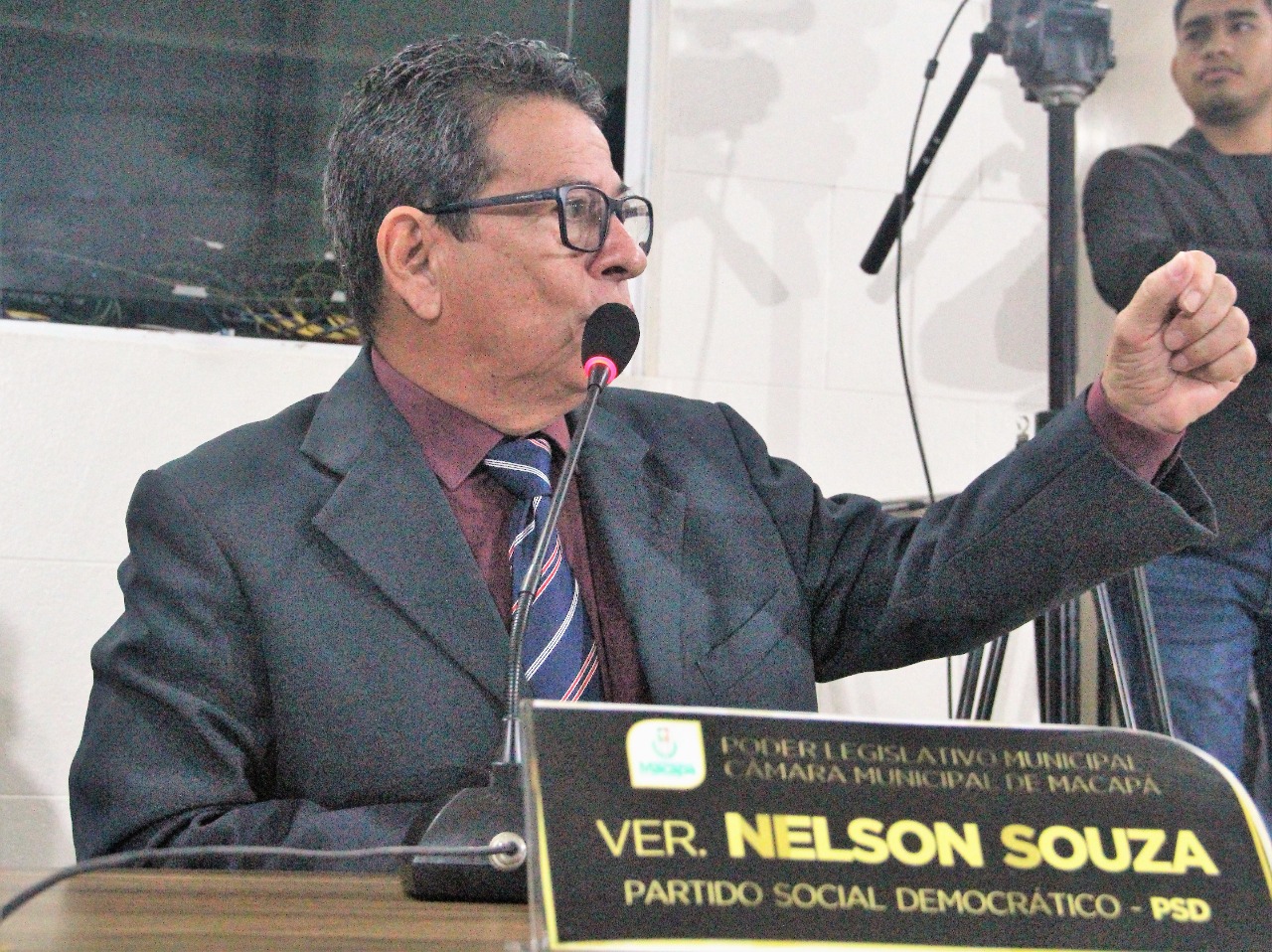 Vereador Nelson Souza pede construção de nova passarela na comunidade Campos do Jordão