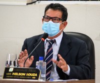 Vereador Nelson Souza pede maior assistência as familiais atingidas pelo fenômeno das terras caídas no Bailique