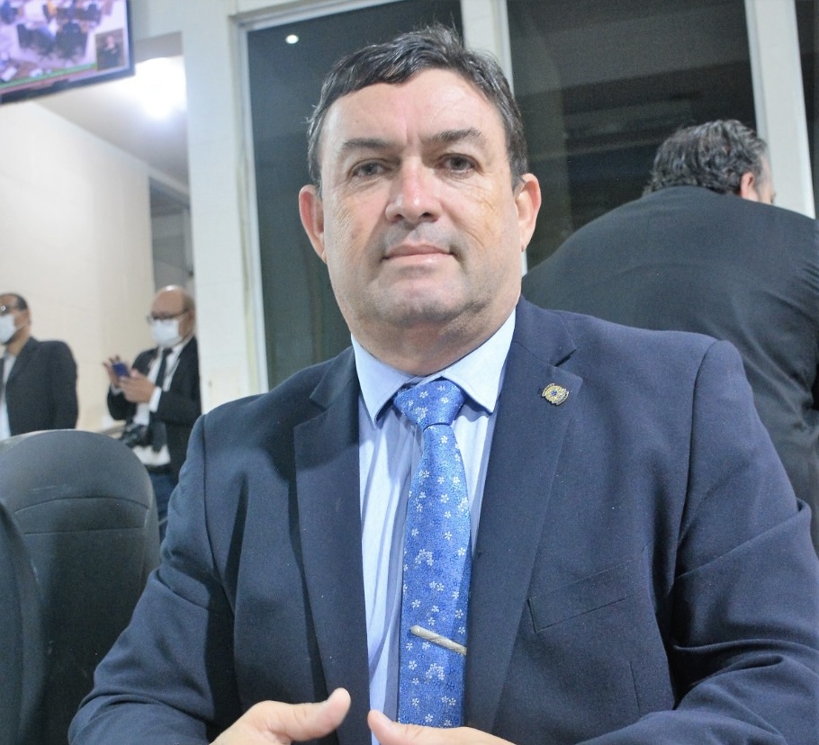 Vereador Paulo Nery defende melhorias para os Bairros Araxá, Renascer e Zerão