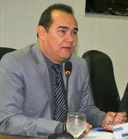 Vereador Rinaldo Martins defende melhorias para os bairros Universidade, Novo Horizonte e Beirol