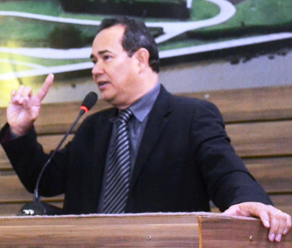 Vereador Rinaldo Martins realiza solenidade alusiva as mulheres