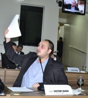Vereador Victor Hugo defende melhorias para três bairros da capital 