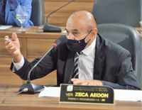 Vereador Zeca cobra retomada da obra na Unidade Básica de Saúde do Infraero II