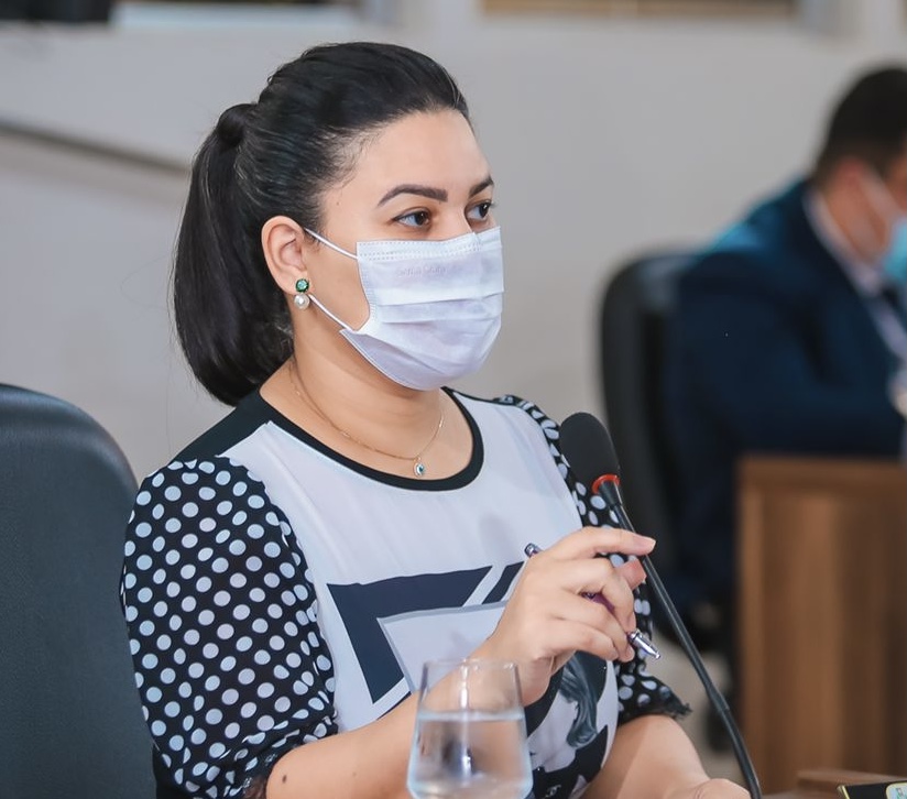 Vereadora Adrianna Ramos cobra serviços de limpeza para o Alvorada e Trem, além de locais adequados para descarte de pneus