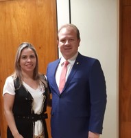 Vereadora Bruna Guimarães articula em Brasília recursos para asfaltar São Joaquim do Pacuí