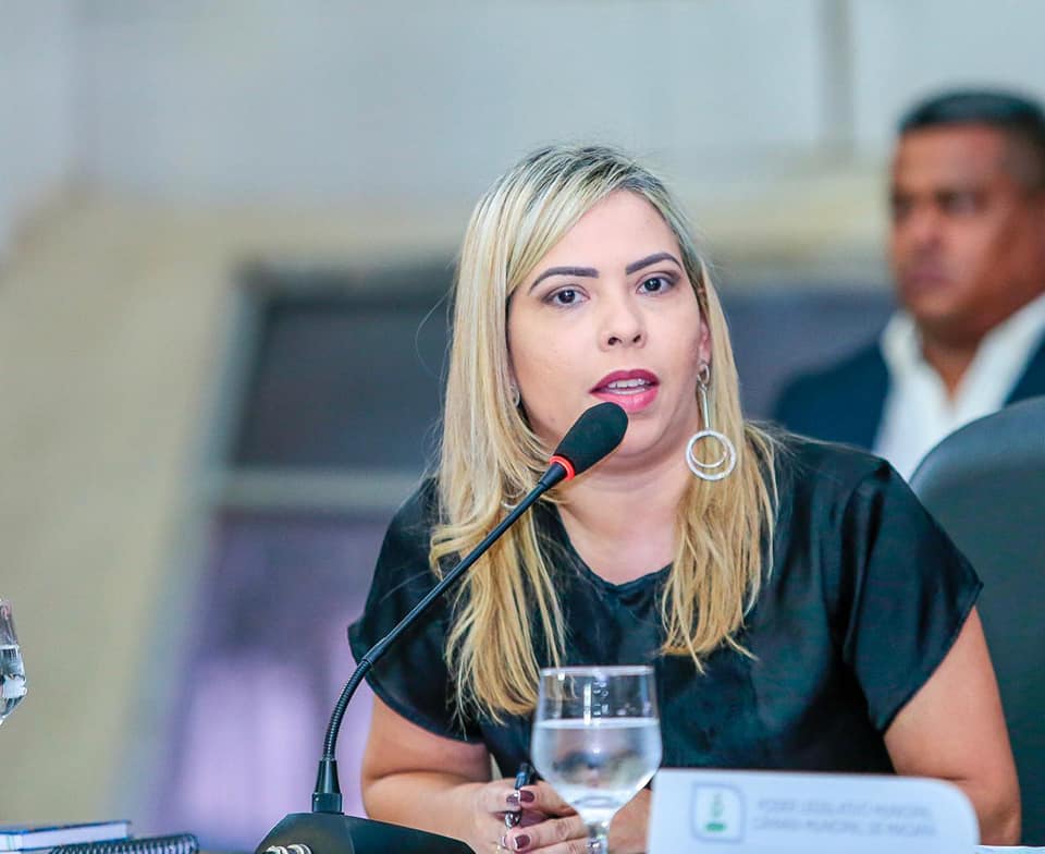Vereadora Bruna Guimarães preside audiência pública sobre a Reforma da Previdência.