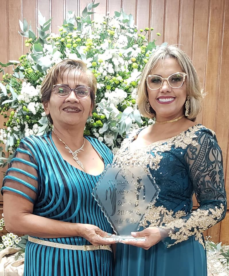 Vereadora de Macapá Patriciana Guimarães ganha Prêmio " Mulher do Ano"