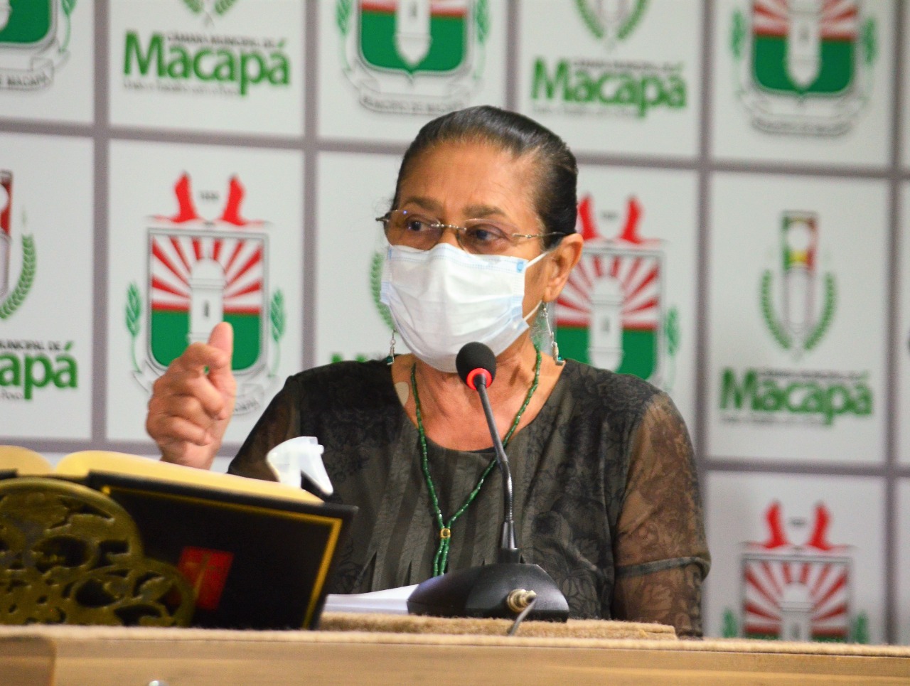 Vereadora Janete Capiberibe aprova requerimento que beneficia moradores do bairro Morada das Palmeiras