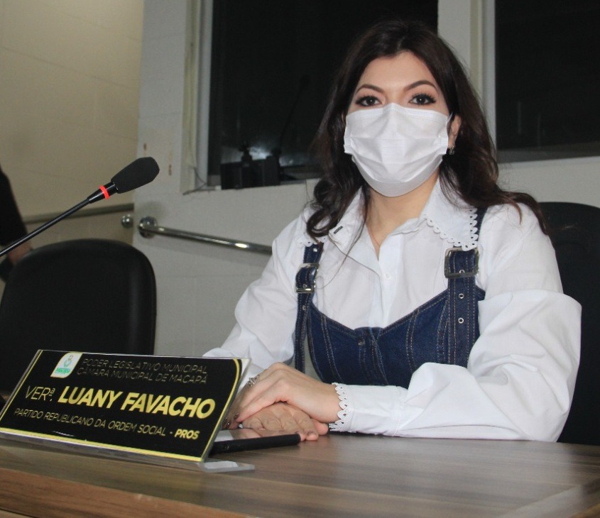 Vereadora Luany Favacho apresenta Projeto de Lei que institui o Dia do Catequista no município de Macapá
