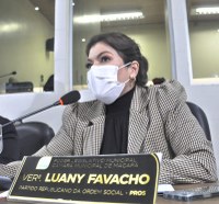 Vereadora Luany Favacho requer asfaltamento no Bairro Congós, na Zona Sul