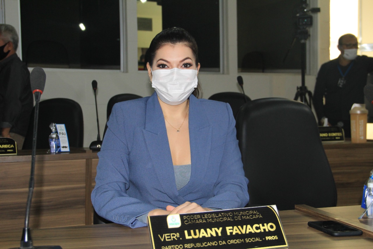 Vereadora Luany Favacho requer melhorias em áreas urbanas de Macapá
