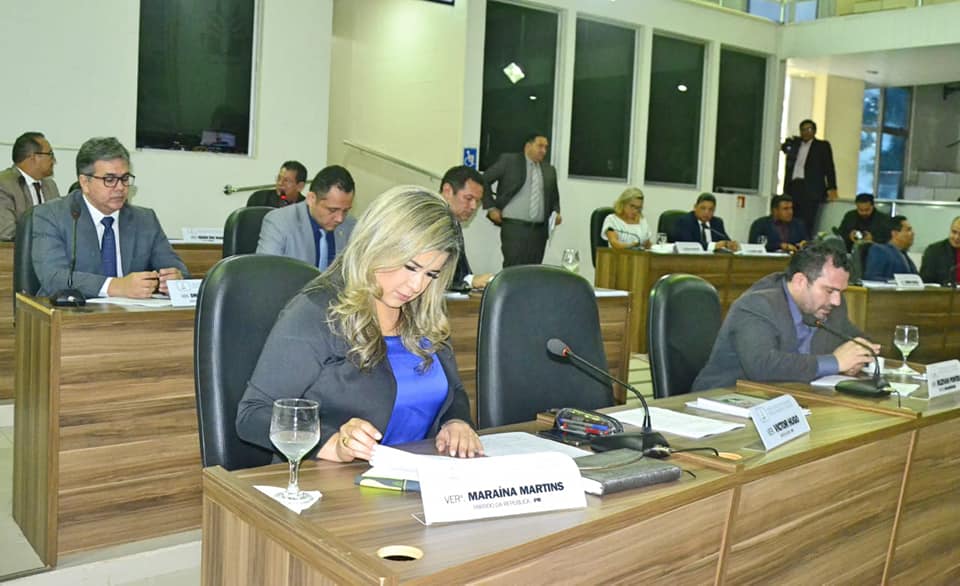 Vereadora Maraína Martins dispensa licença maternidade e continua trabalhos na CMM