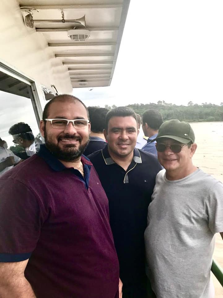 Vereadores acompanham entrega de UBS Fluvial no Bailique