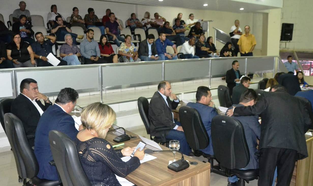 Vereadores aprovam diversas matérias durante reunião ordinária