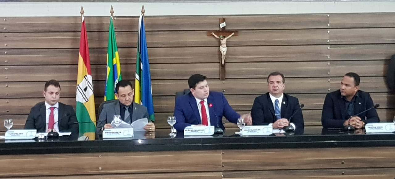 Vereadores aprovam gratificação de 150% para auditores e fiscais de Macapá