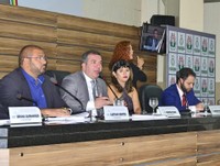 Vereadores aprovam leis e debatem suicídio em sessão legislativa da Câmara Municipal de Macapá