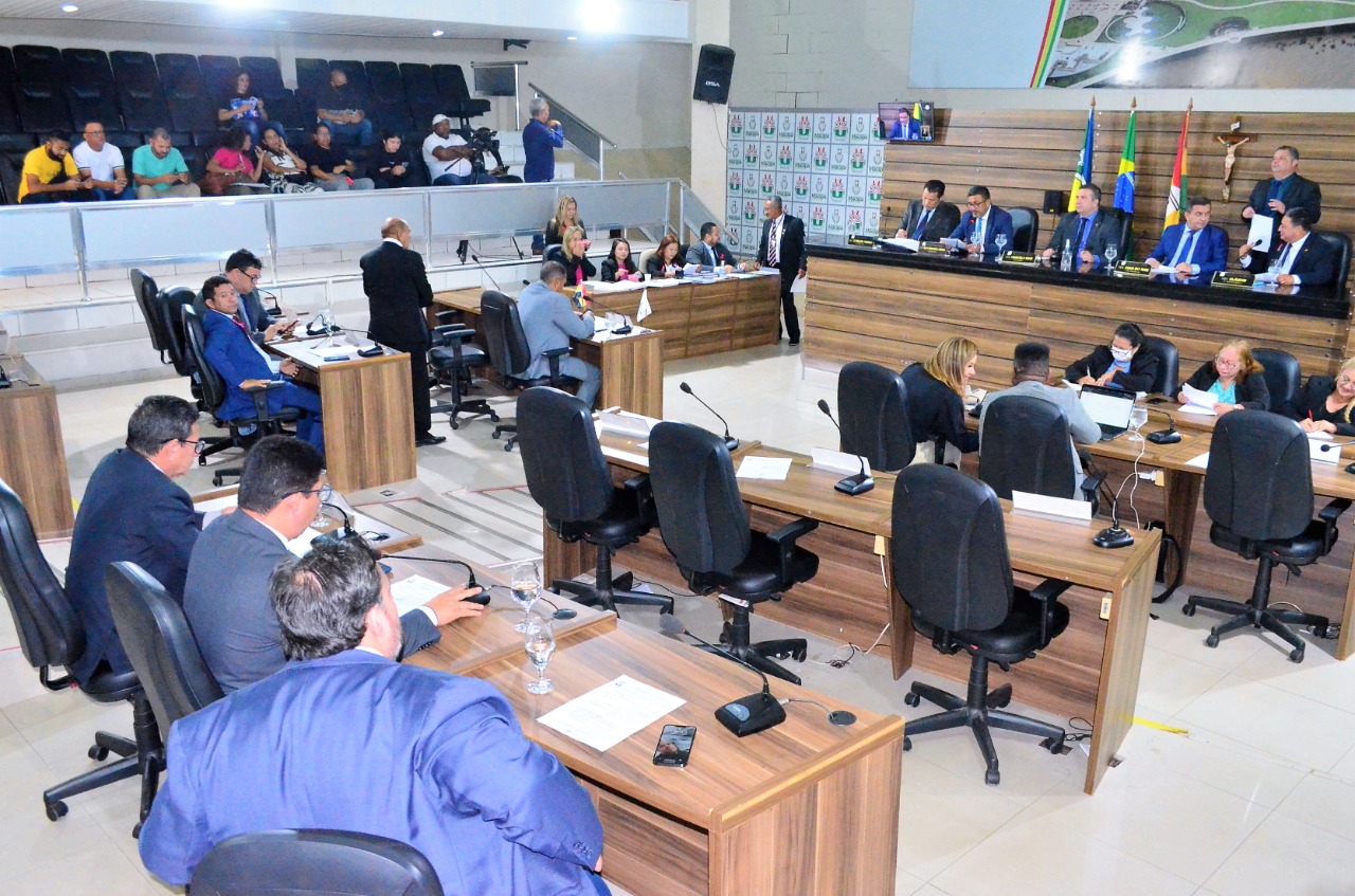 Vereadores aprovam passe livre e auxílio alimentação a pacientes com doença renal e oncológica