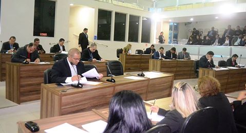 Vereadores de Macapá debatem diversos problemas da capital.