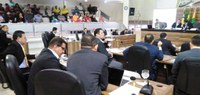 Vereadores de Macapá debatem violência no trânsito durante apresentação da campanha Maio Amarelo