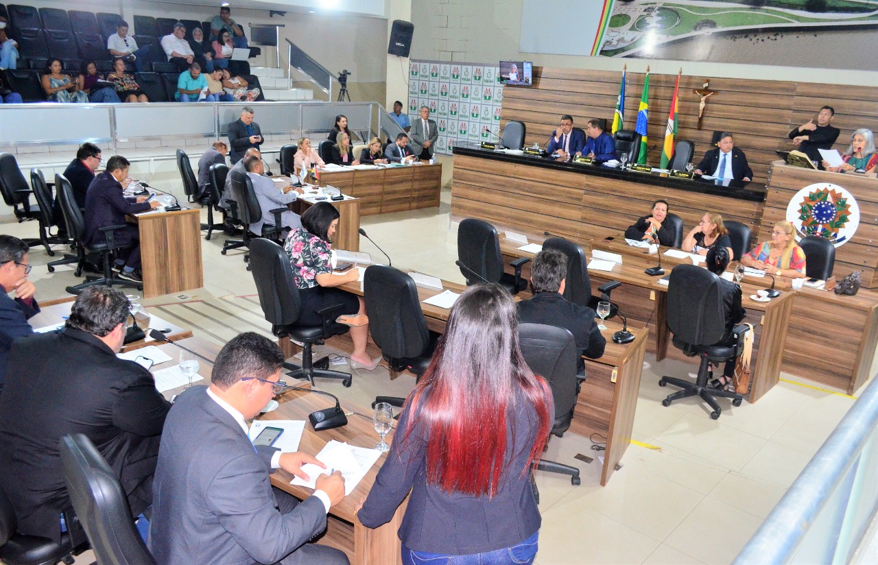 Vereadores debatem e aprovam novas matérias durante a 45ª Sessão Ordinária nesta quinta-feira