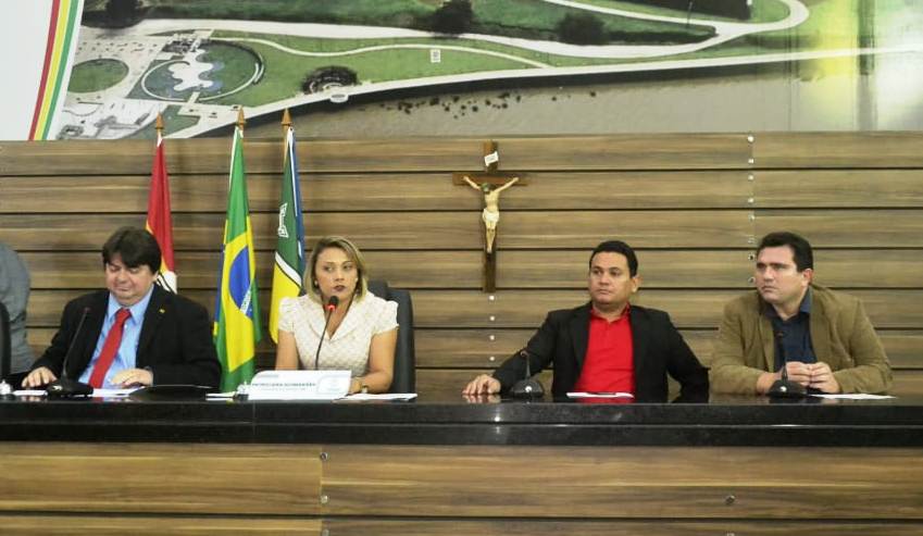 Vereadores debatem orçamento municipal em audiência pública