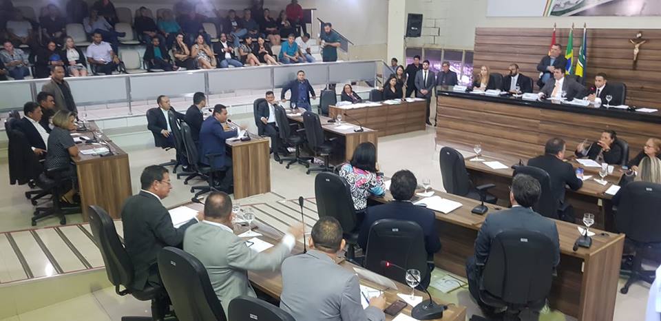 Vereadores debatem temas de interesse da população macapaense.