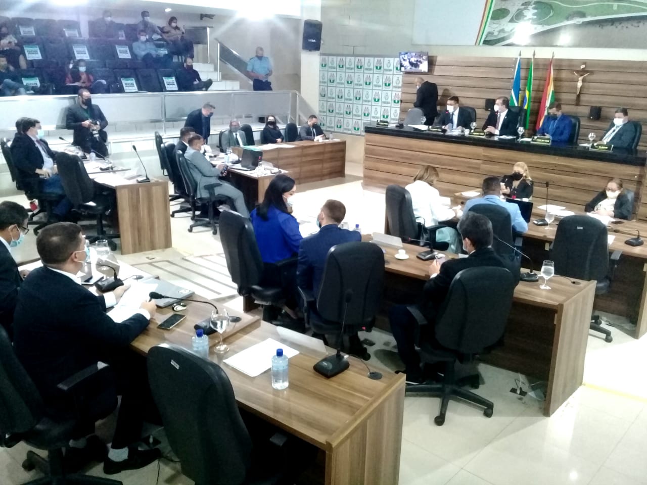 Vereadores destacam doação do prédio da CMM na volta das sessões presenciais no segundo semestre legislativo