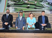 Vereadores homenageiam personalidades macapaenses por relevantes serviços prestados a sociedade