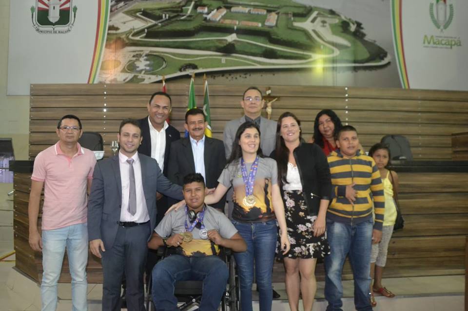 Vereadores recebem estudantes paratletas na CMM