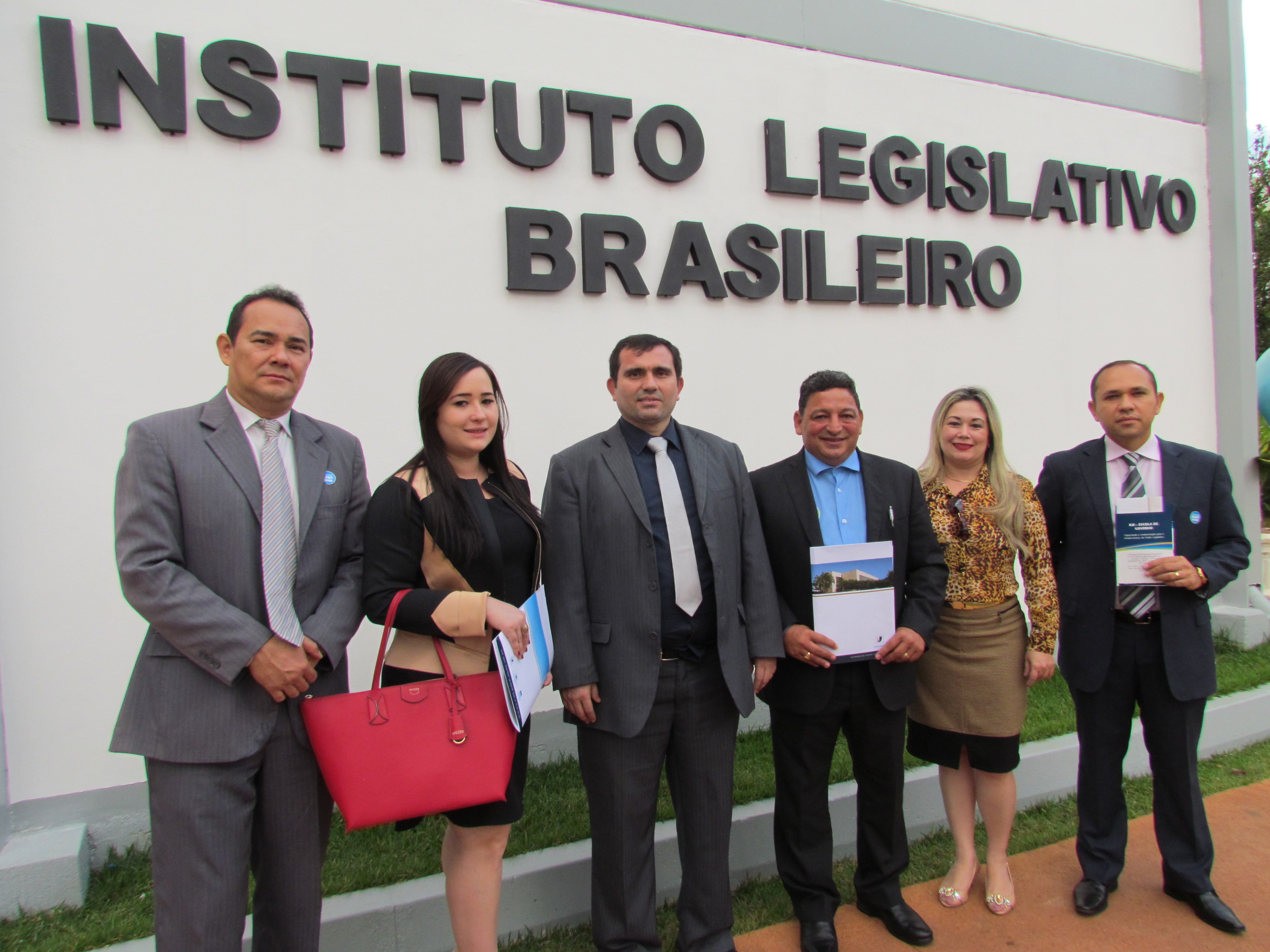Vereadores visitam a estrutura do Instituto Legislativo Brasileiro – ILB, em Brasília e discutem parcerias.
